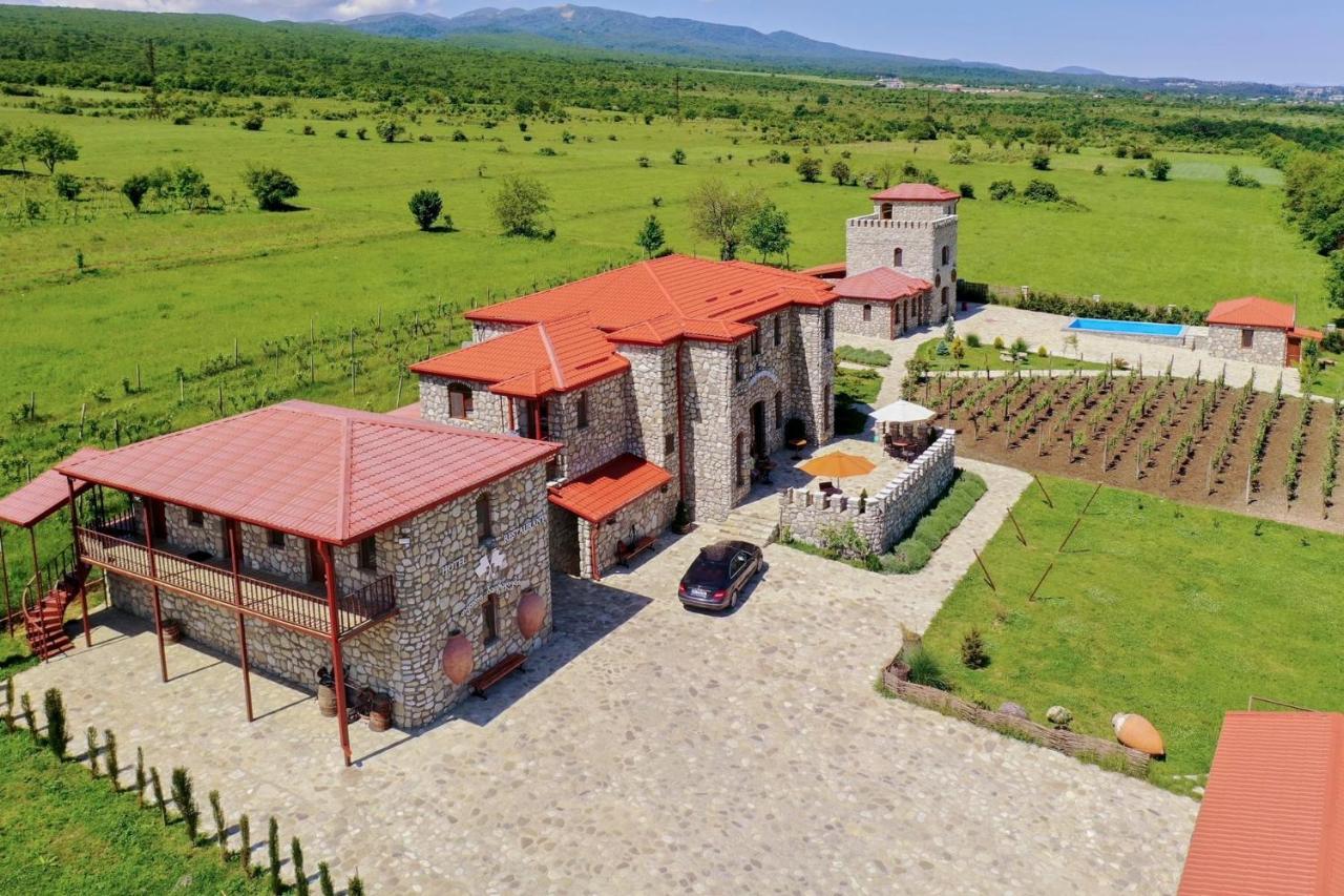 Chateau Tetri Bairagebi White Flags Kisiskhevi Exterior foto